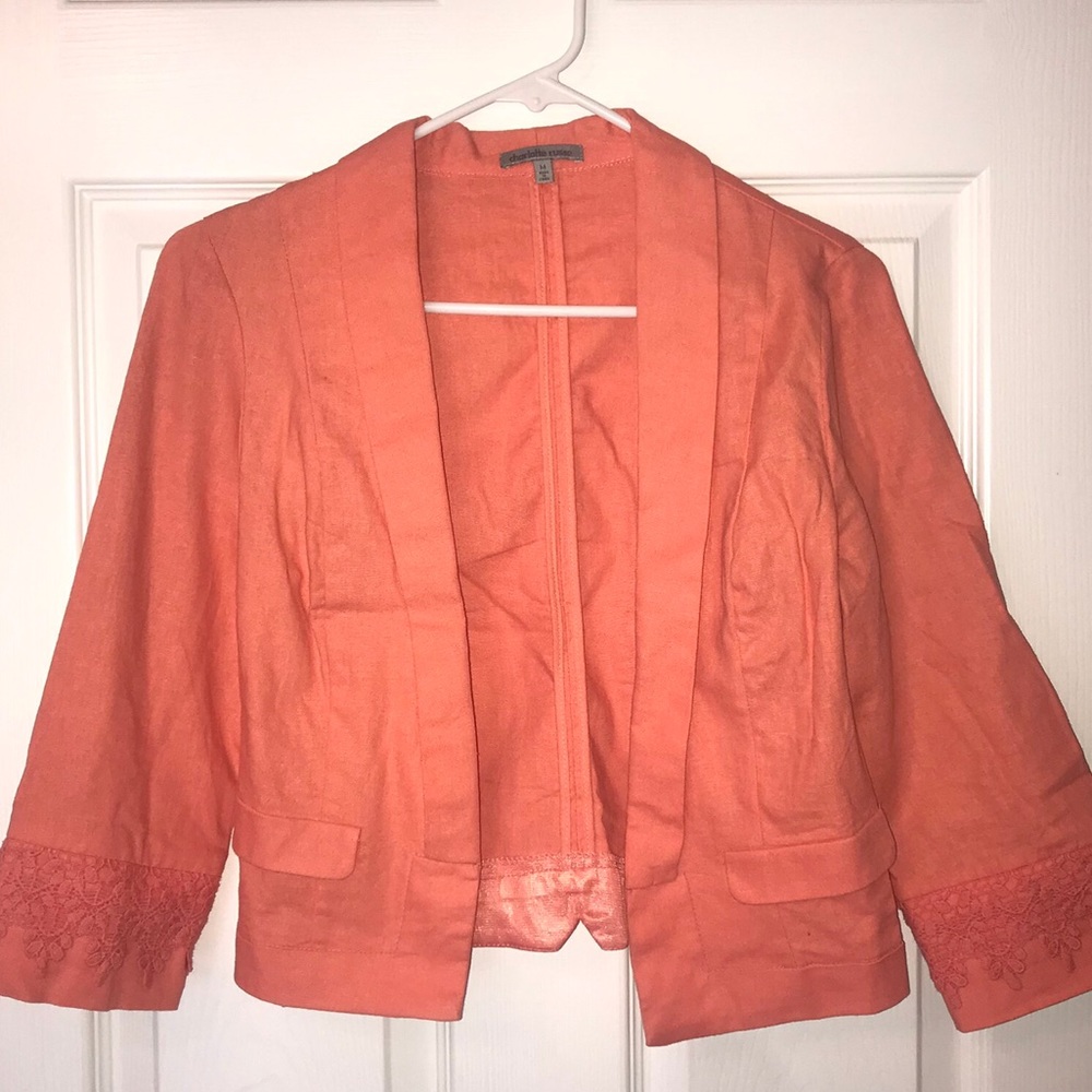 Blazer with lace detail on sleeve